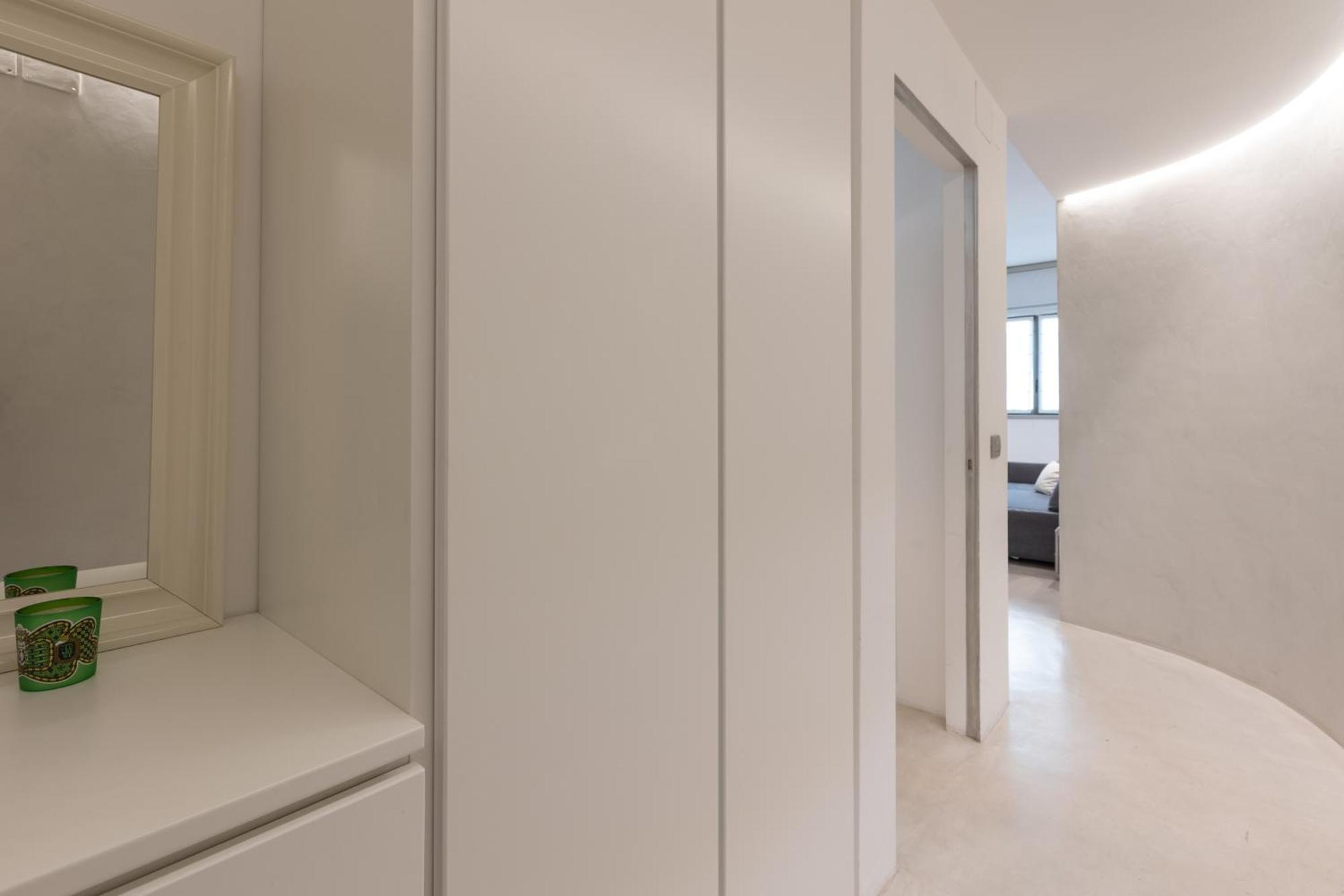 Ampio Bilocale Repubblica - Mirable Pm Apartment Milan Luaran gambar