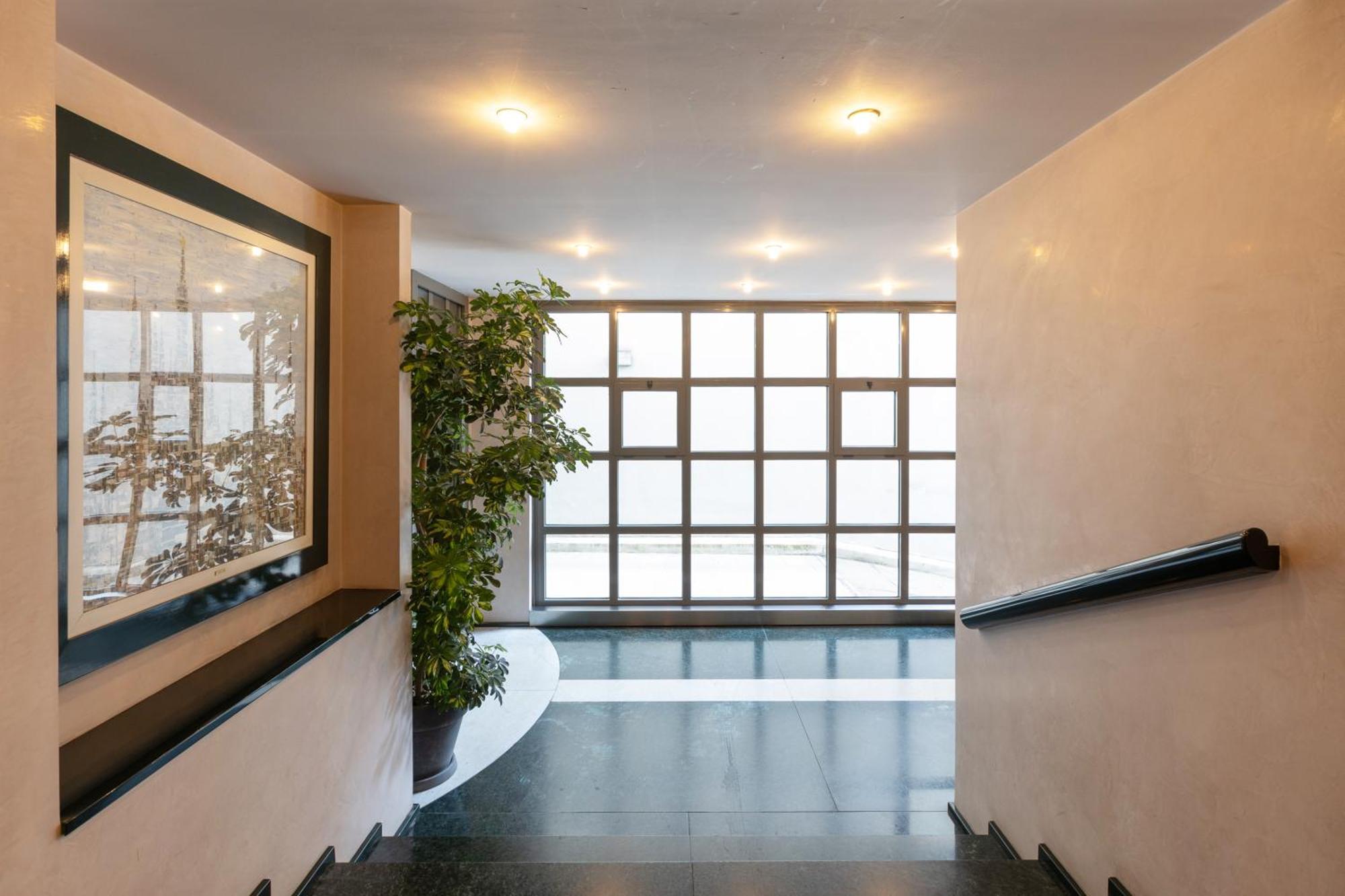 Ampio Bilocale Repubblica - Mirable Pm Apartment Milan Luaran gambar