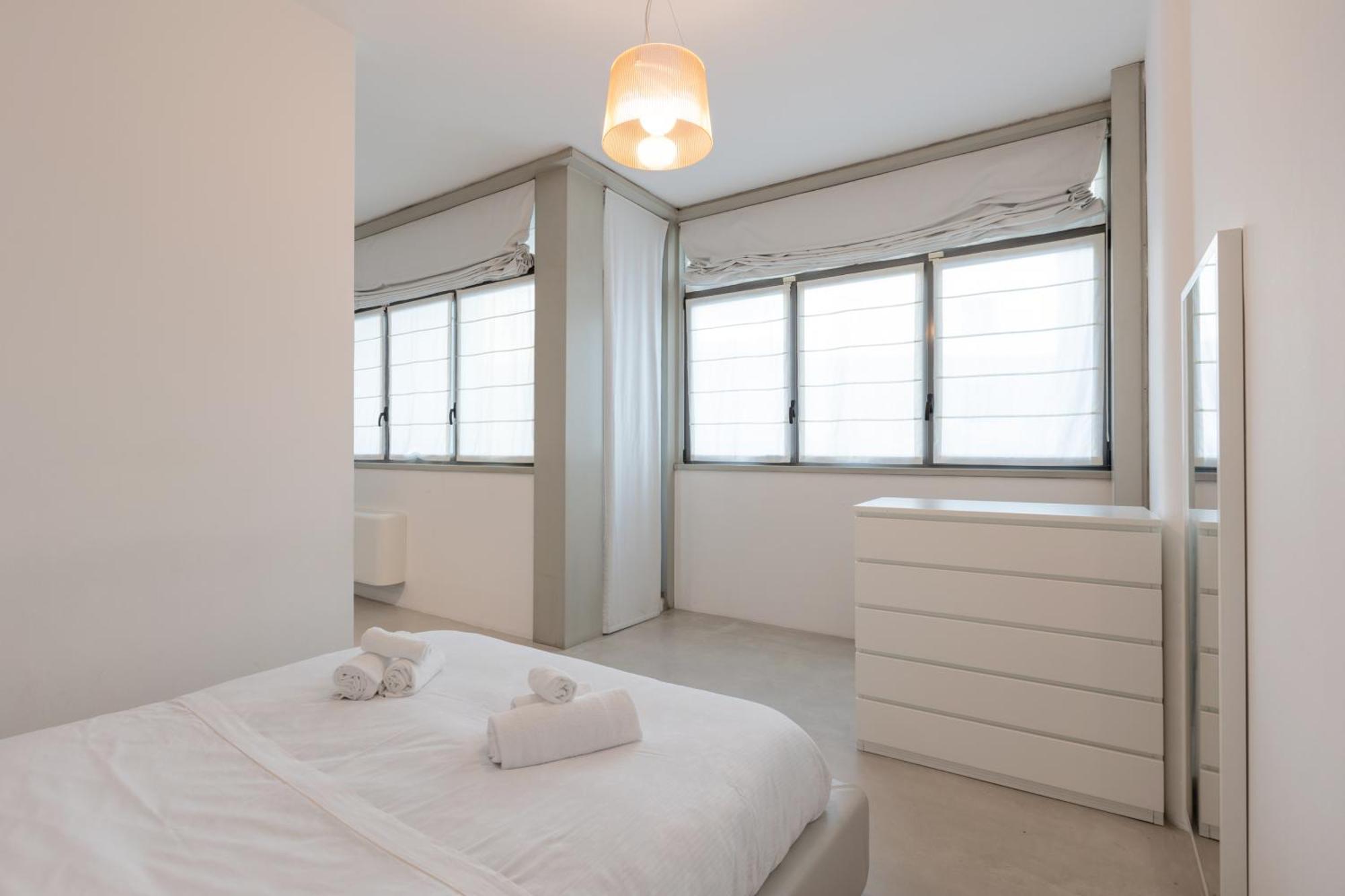 Ampio Bilocale Repubblica - Mirable Pm Apartment Milan Luaran gambar