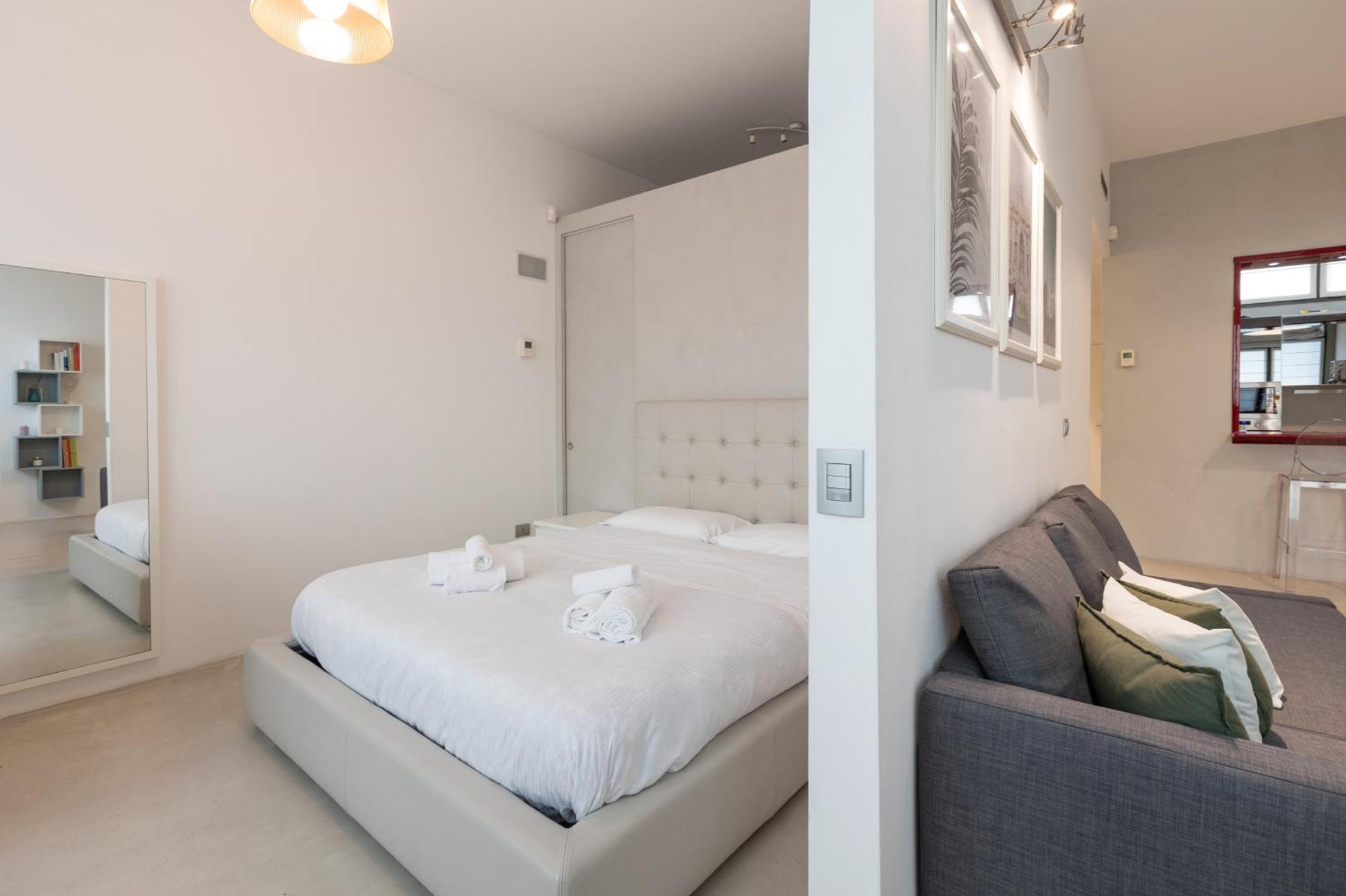 Ampio Bilocale Repubblica - Mirable Pm Apartment Milan Luaran gambar