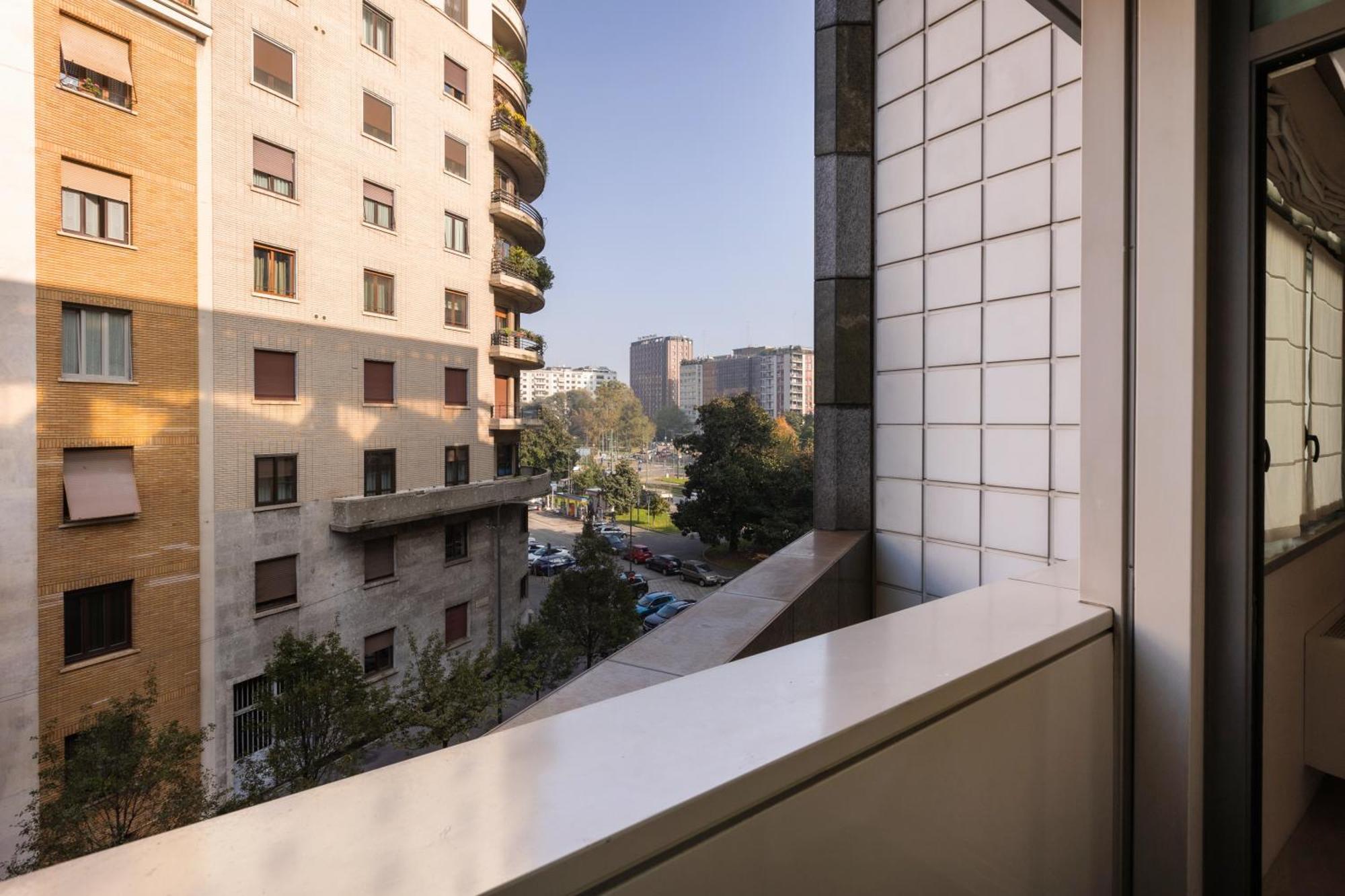 Ampio Bilocale Repubblica - Mirable Pm Apartment Milan Luaran gambar