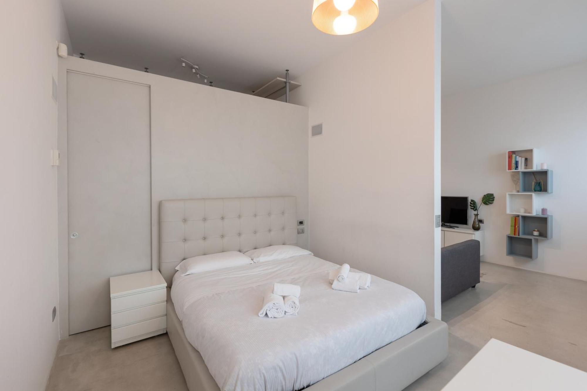 Ampio Bilocale Repubblica - Mirable Pm Apartment Milan Luaran gambar