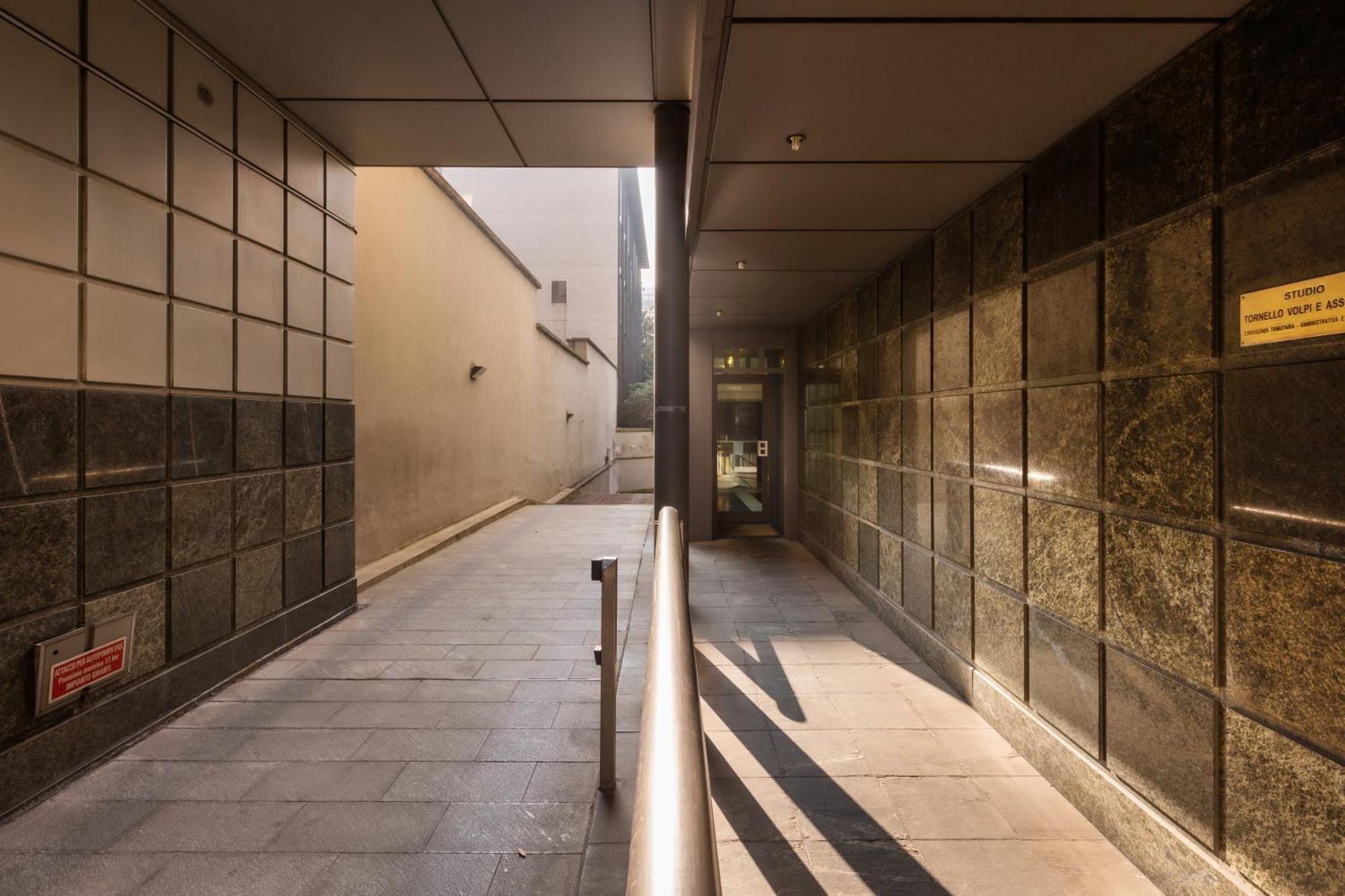 Ampio Bilocale Repubblica - Mirable Pm Apartment Milan Luaran gambar