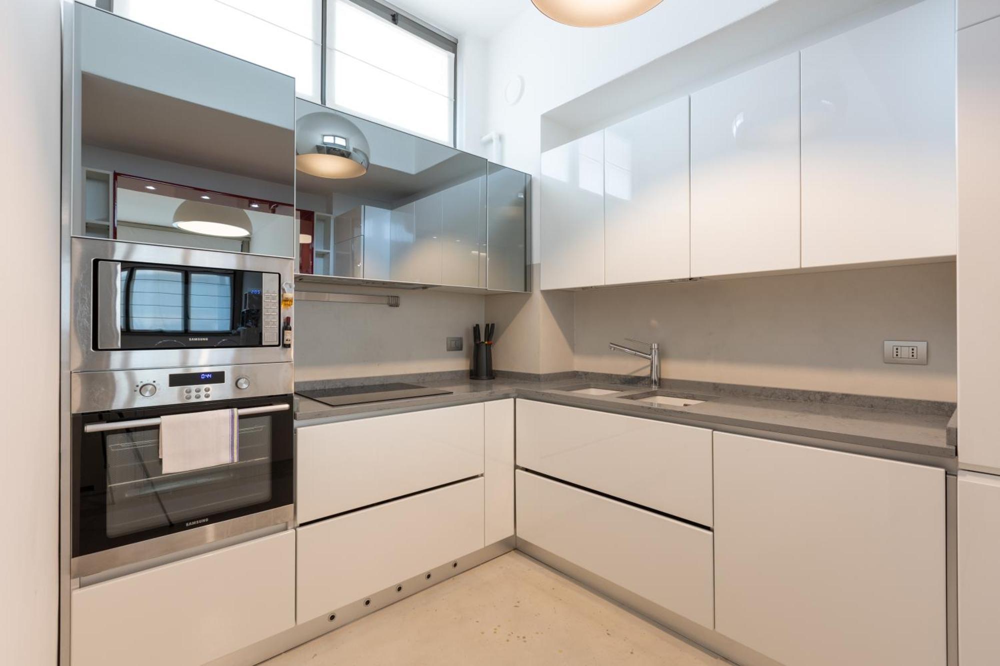 Ampio Bilocale Repubblica - Mirable Pm Apartment Milan Luaran gambar