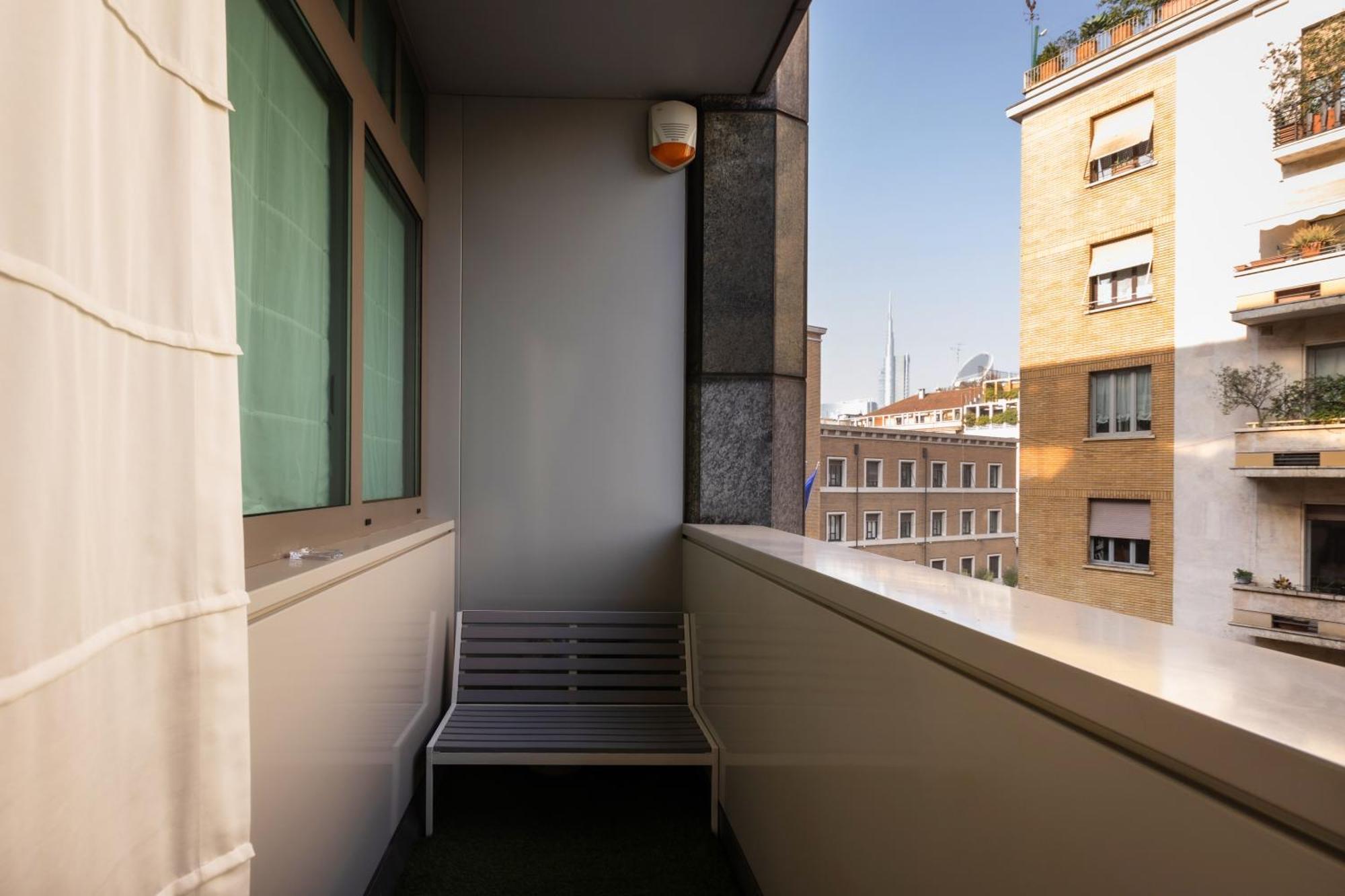 Ampio Bilocale Repubblica - Mirable Pm Apartment Milan Luaran gambar